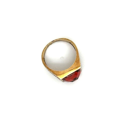 10K Classic Red Square Stone Cut Gold Ring